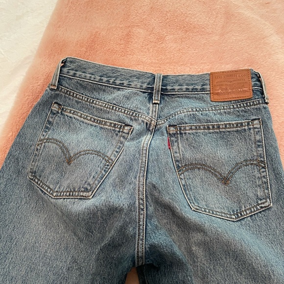 Levi’s Wedgie Fit Jeans Mom Jeans High Waisted - Picture 14 of 16